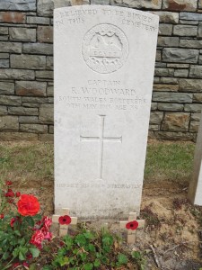 Believed to be the grave of Robert Woodward at Guards Cemetery, Windy Corner,Cuinchy. Photographed for ‘Marching in Memory’ for Combat Stress, July 2015. The family added the inscription “He set his face stedfastly” (See Luke, Chapter 9, Verse 51). 